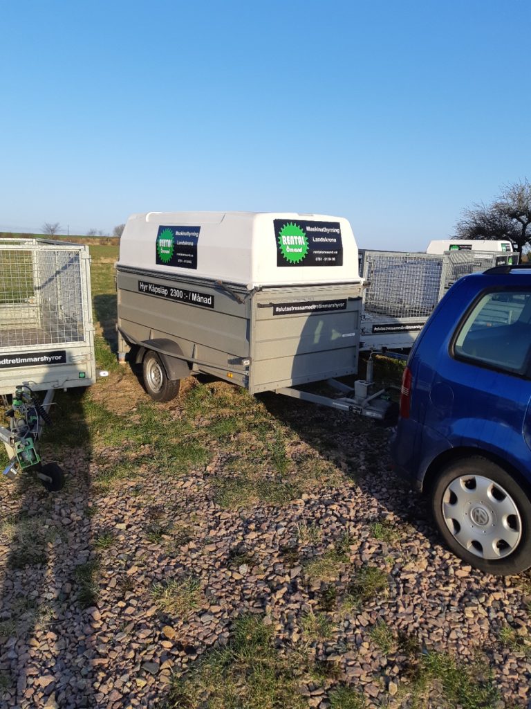 Kåpsläp uthyrt en vecka, dag eller månad till en kund från Åstorp som använder det som flyttsläp från Rental Öresund i Landskrona Skåne